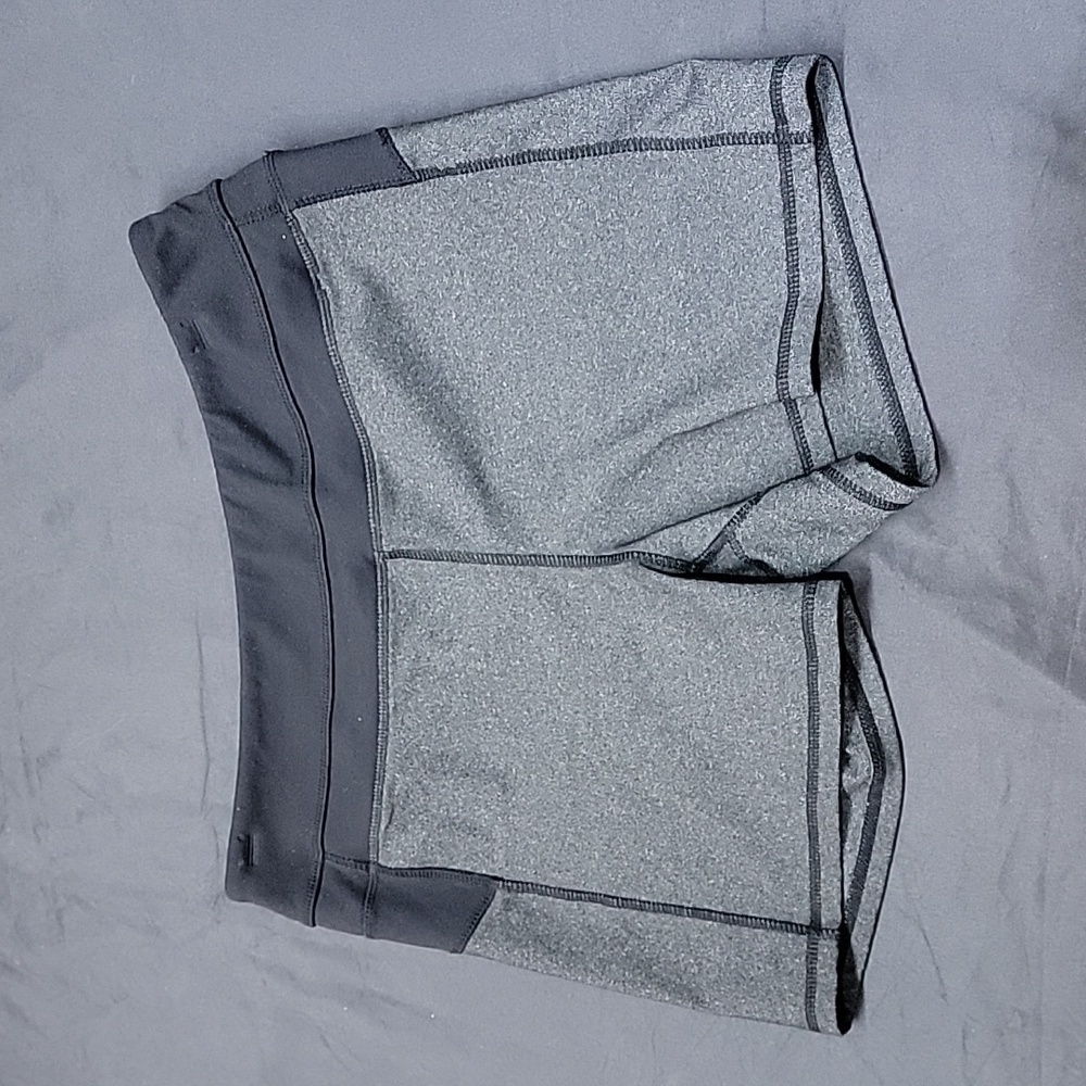 Kyodan Grey and Black Athletic Workout Shorts Size Large